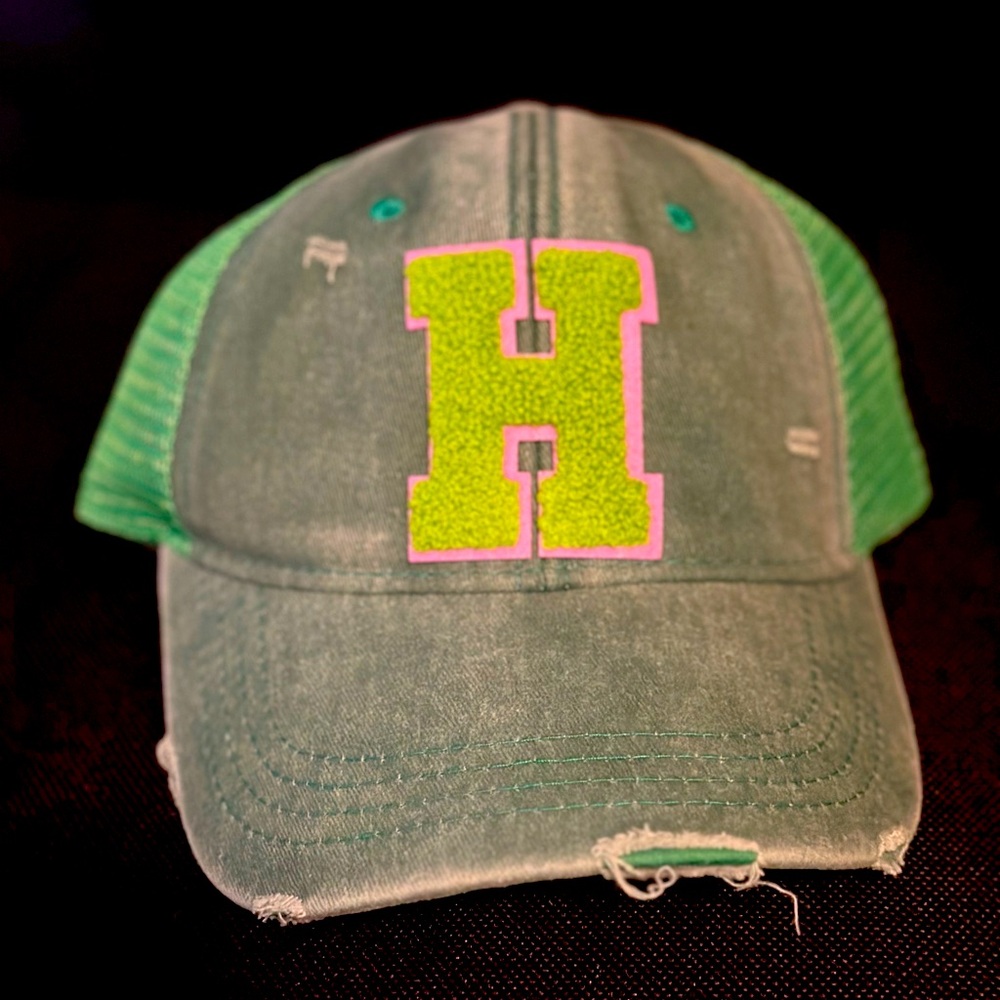 Distress cap